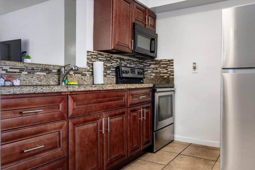 Hollywood Beach Family Pool Home Extérieur photo